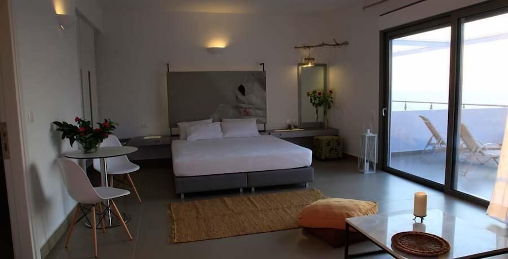 Mare Dei Suites 24/73