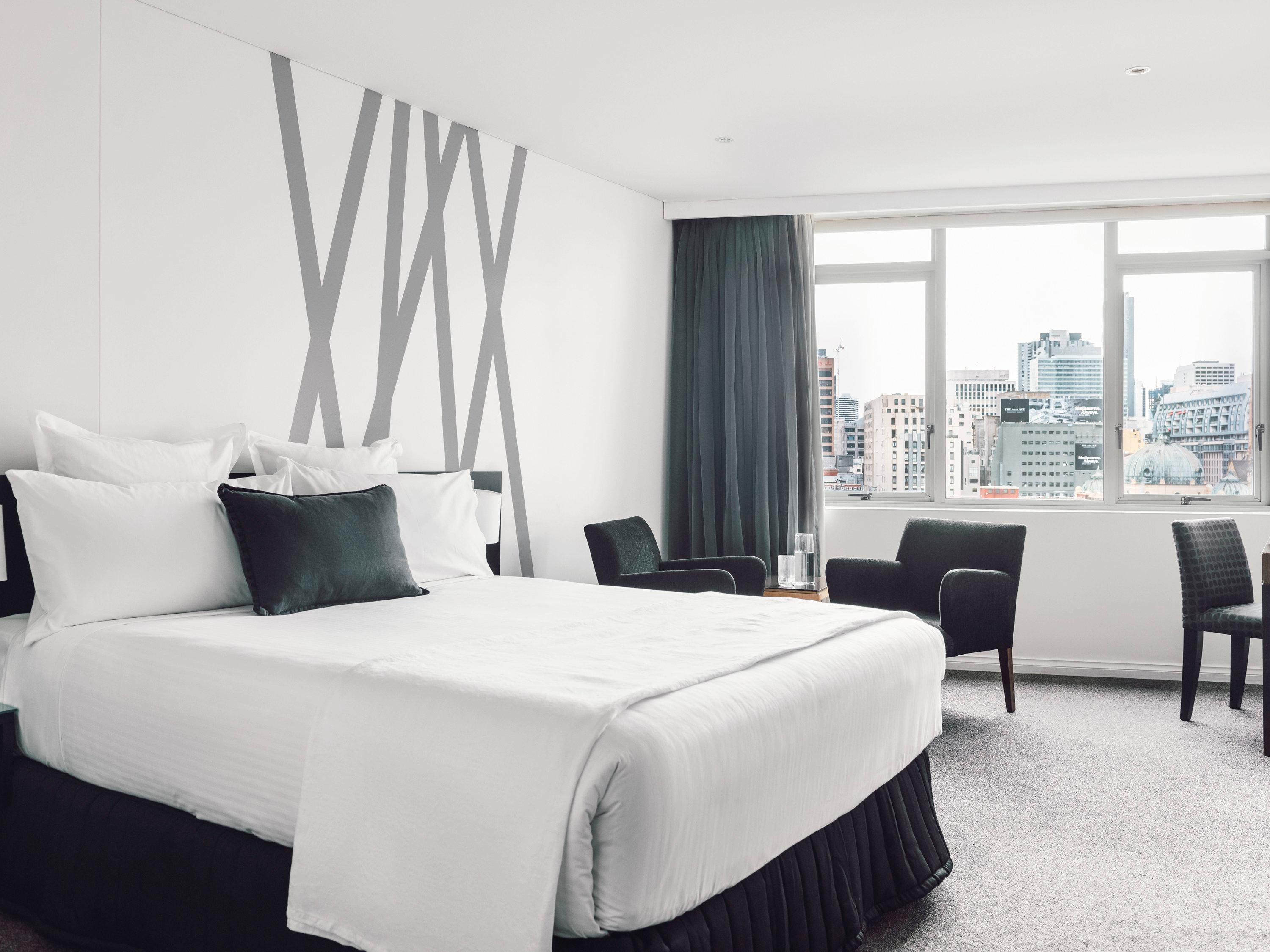 1 BEDROOM, DELUXE, APARTMENT, KING OR QUEEN BED, BALCONY, KITCHEN