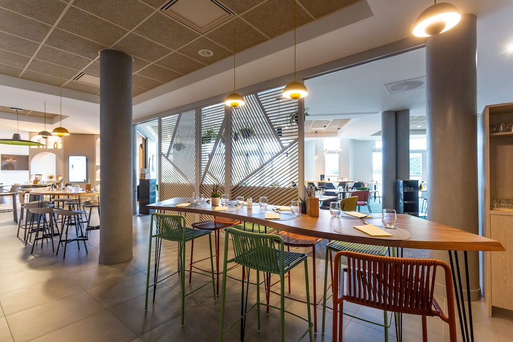 NOVOTEL BOURGES 34/49