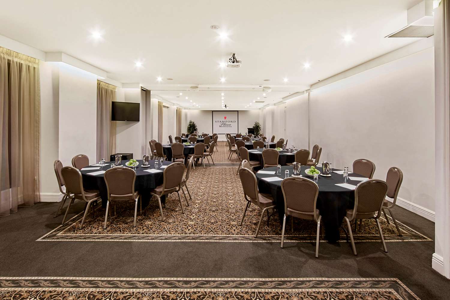 Stamford Plaza Melbourne 43/46