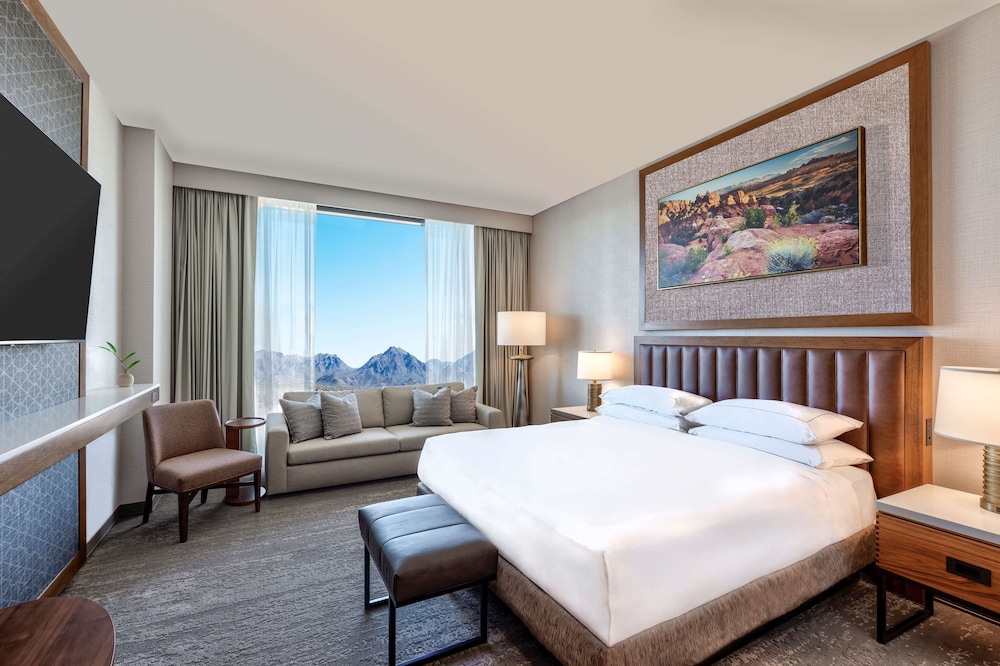 ROOM, KING BED, MOUNTAIN VIEW