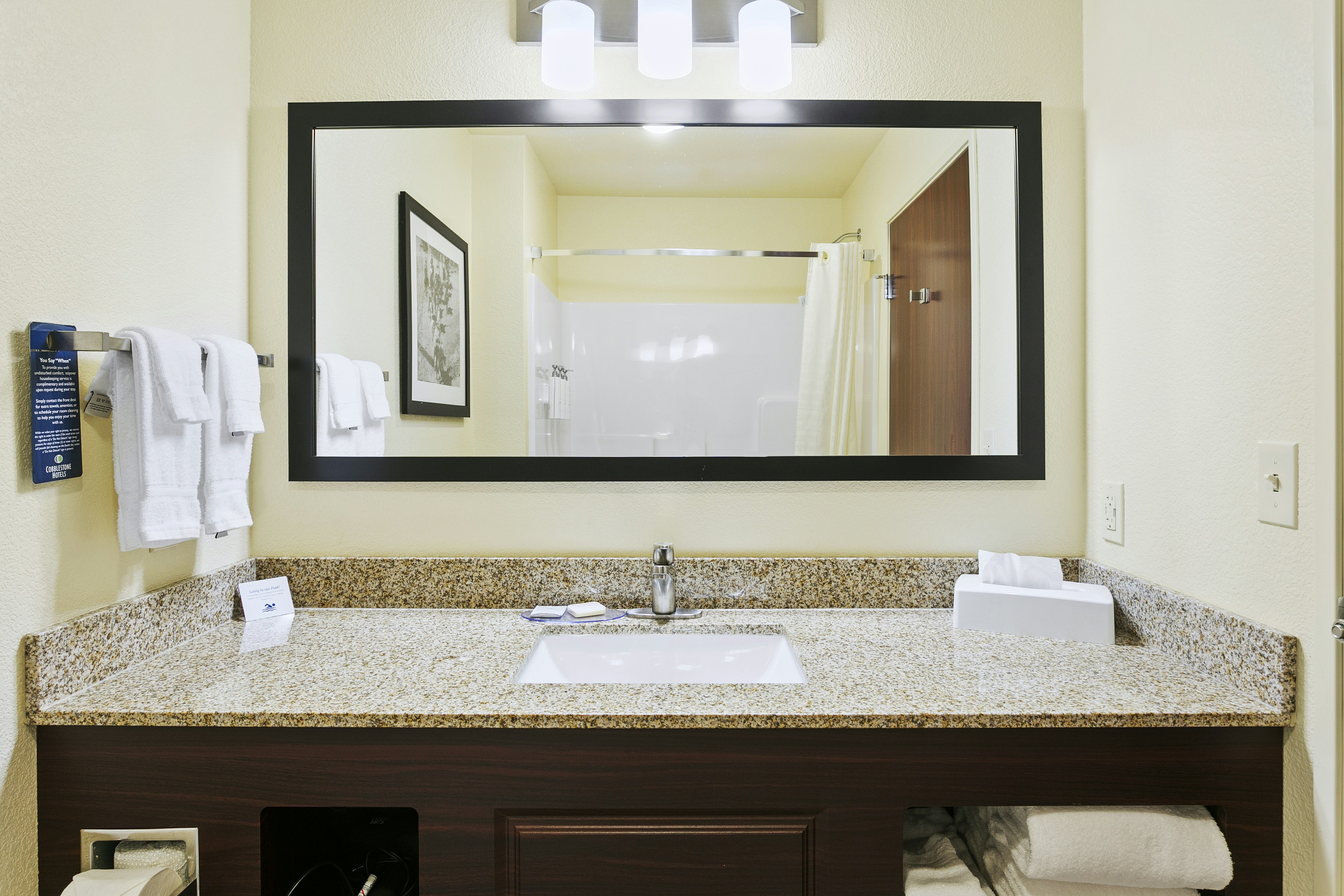 Cobblestone Hotel & Suites - Wickenburg 46/50