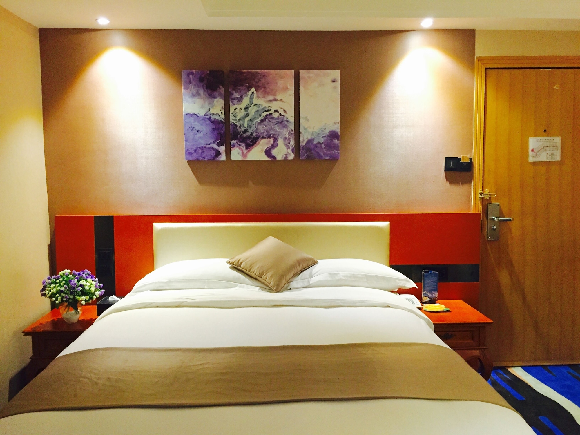 CLASSIC, KING BED