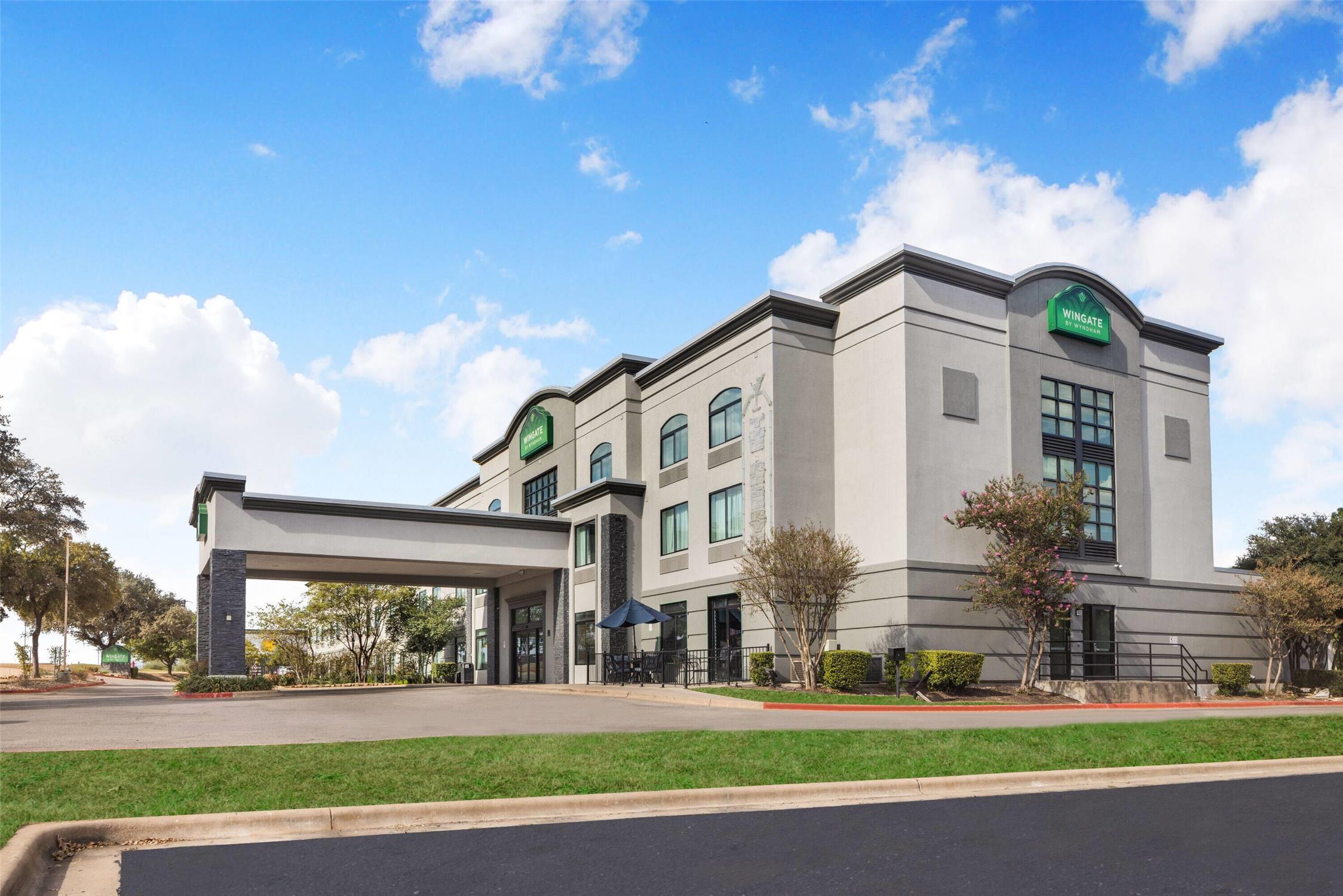 Wingate by Wyndham Round Rock Hotel & Conference Center 6/30