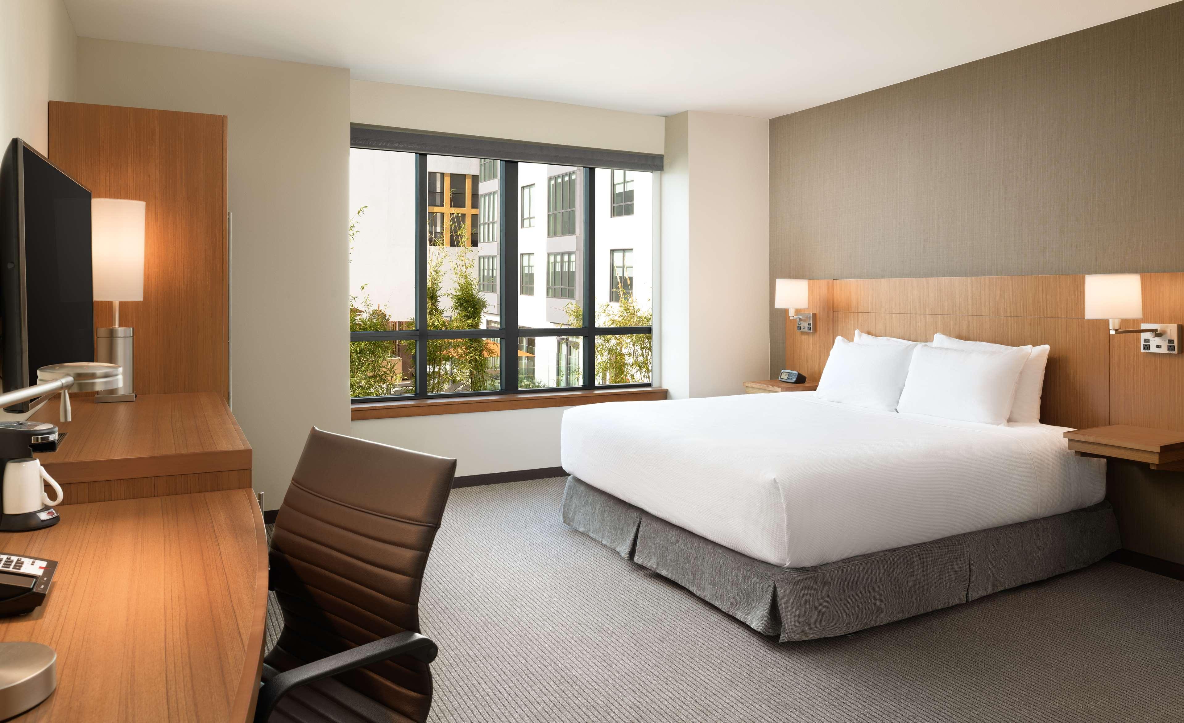 Room, King Bed