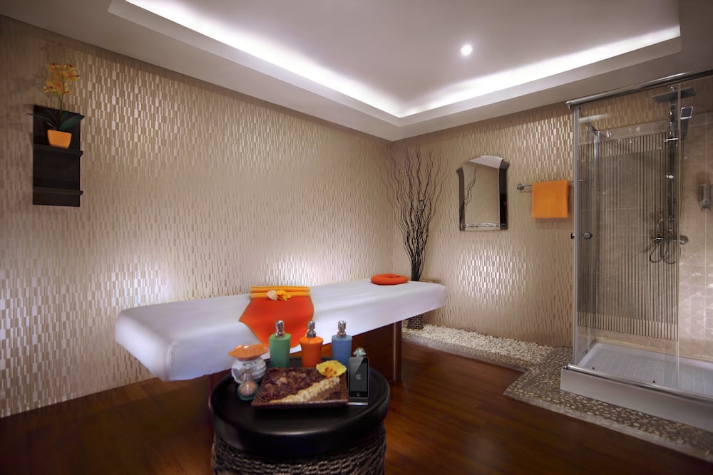 Vega Hotel Gading Serpong 32/65