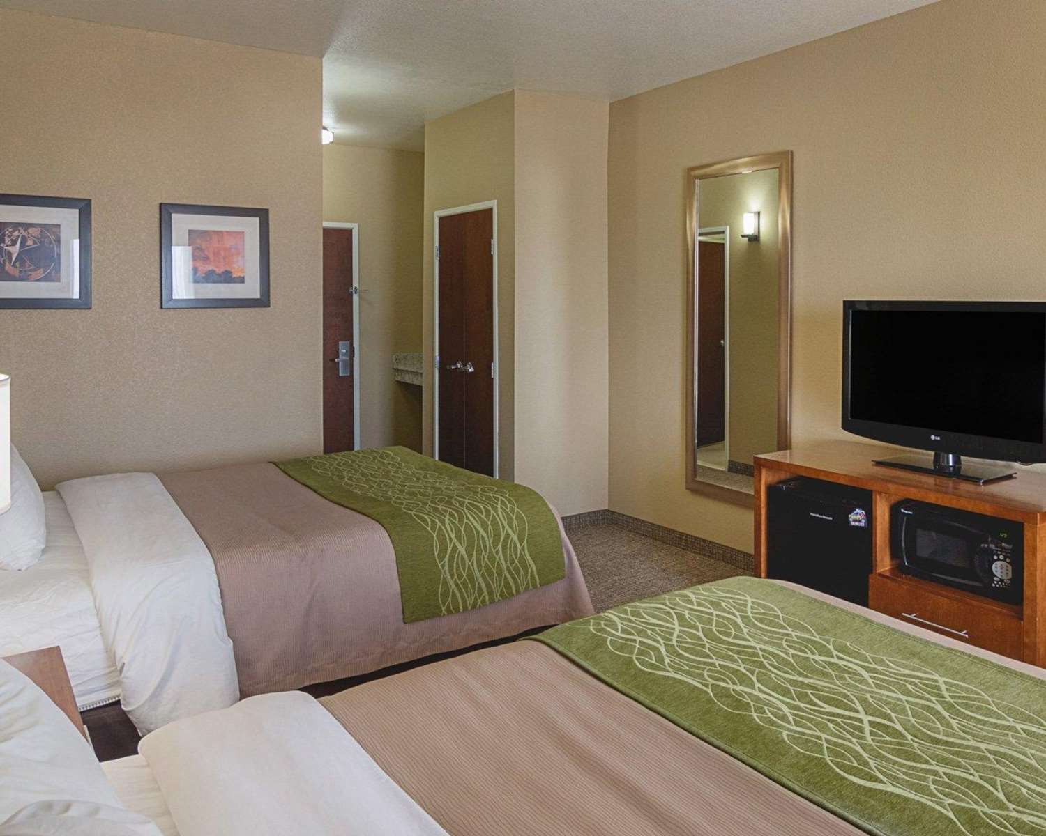 غرفة بسريرين كوين، Comfort Inn Midland South I-20, TX 2/3