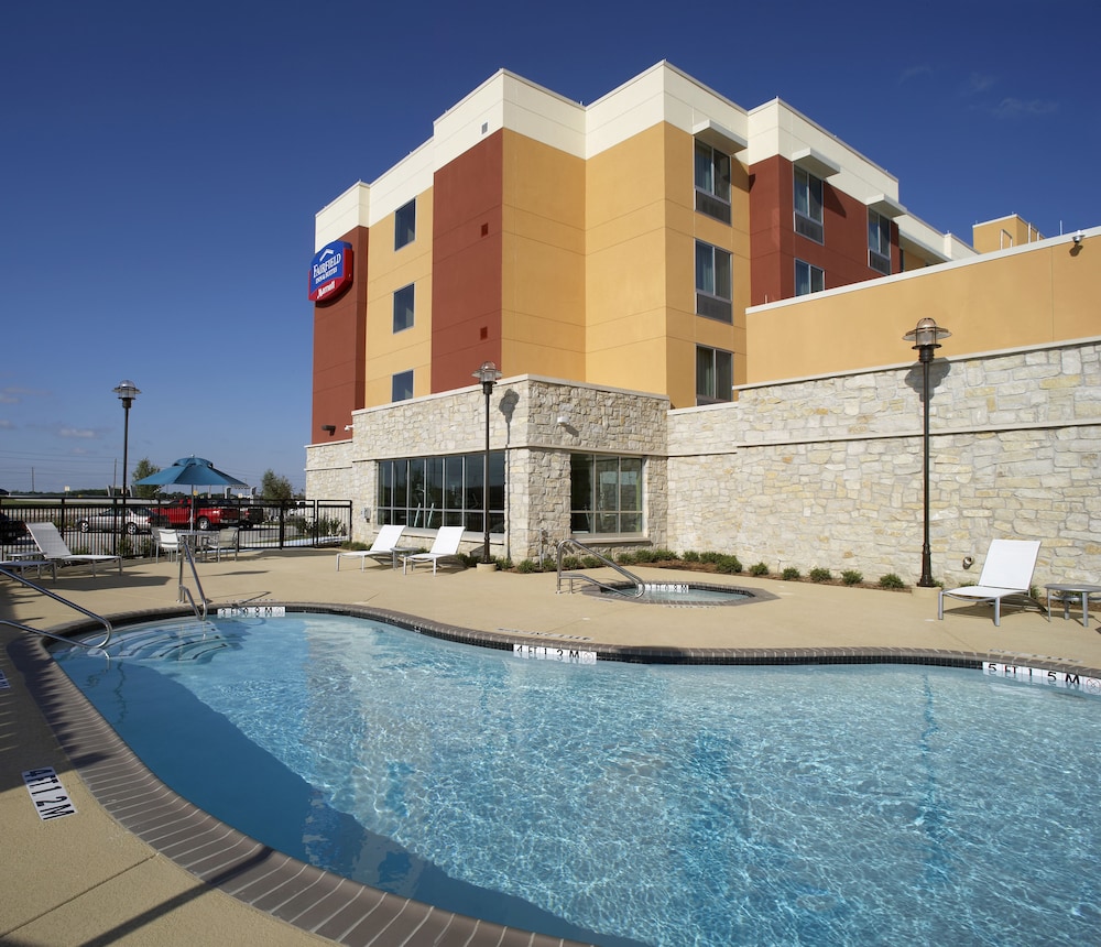 Fairfield Inn Suites By Marriott Dallas Plano the Colony in THE COLONY - TX