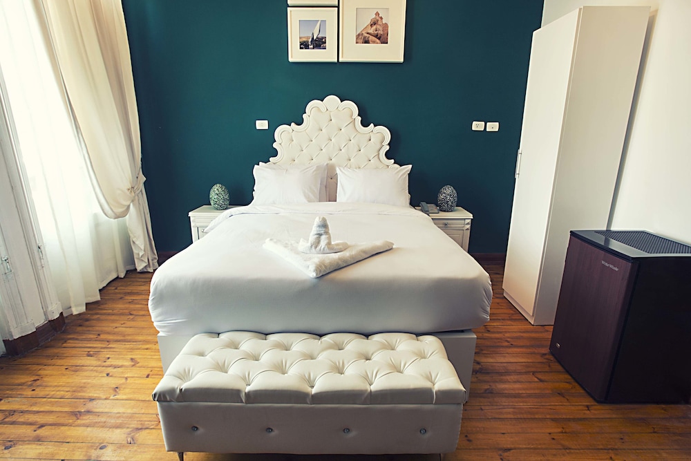 Tahrir Plaza Suites 45/57