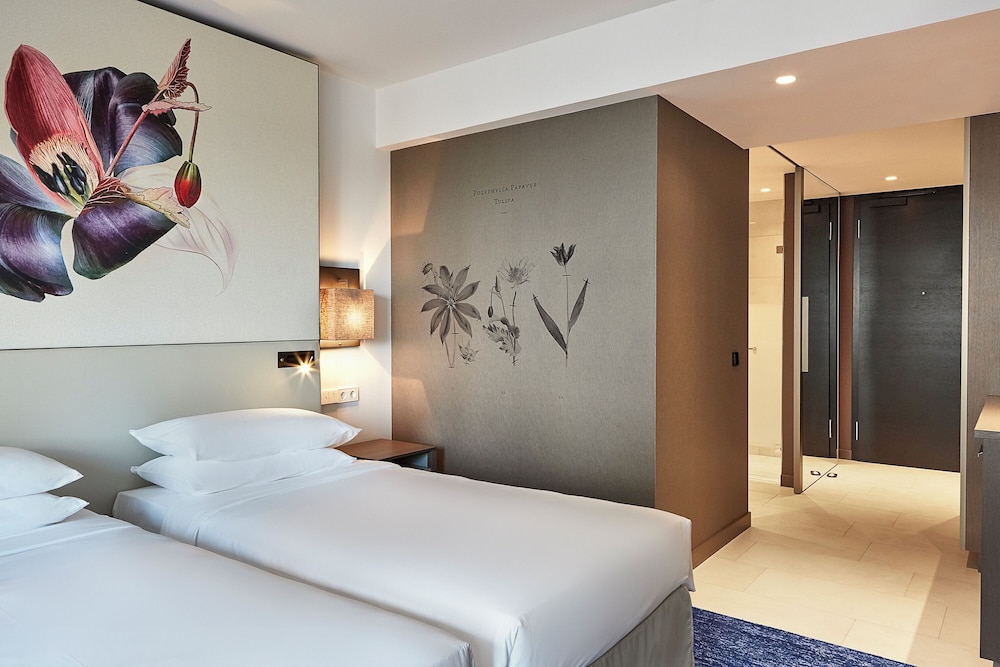 Hyatt Regency Amsterdam 19/71