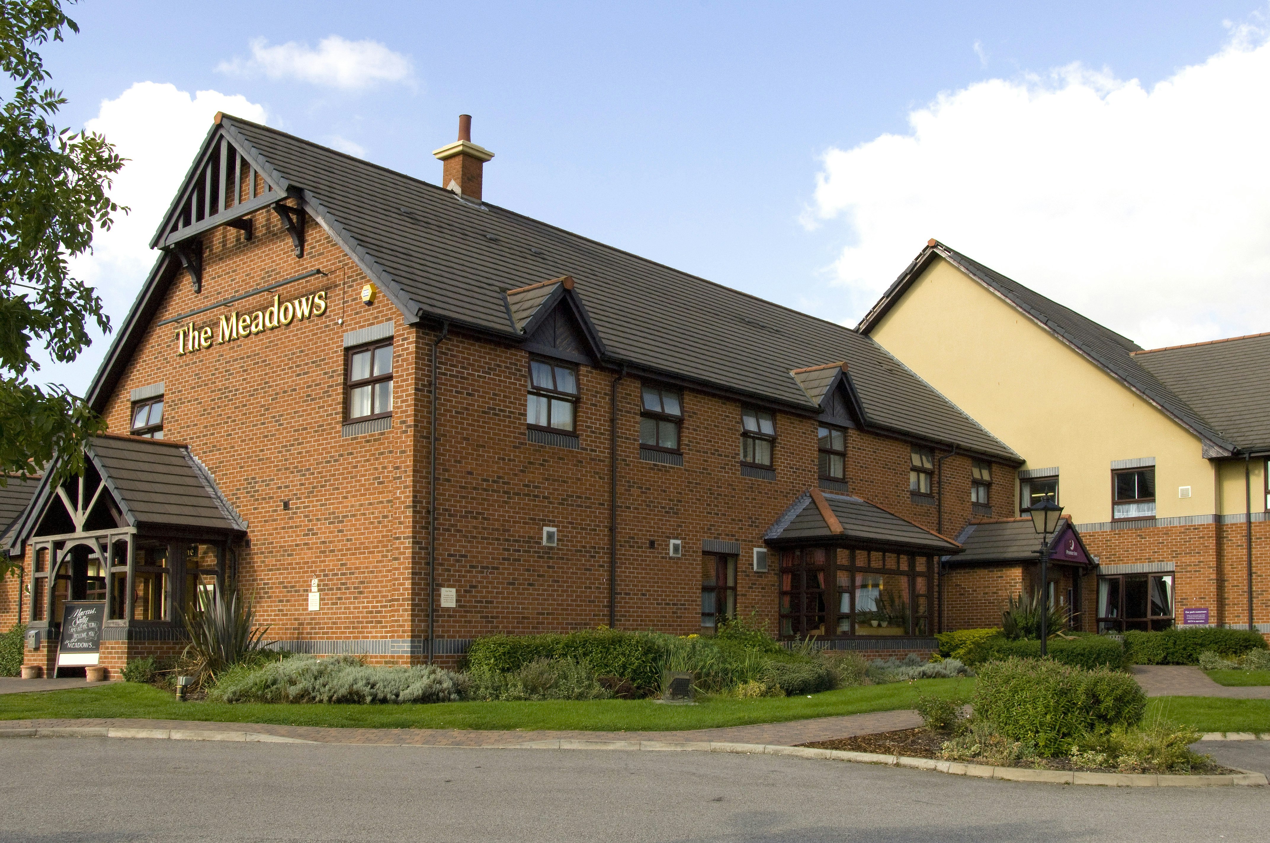 Premier Inn Barnsley (Dearne Valley) in BARNSLEY