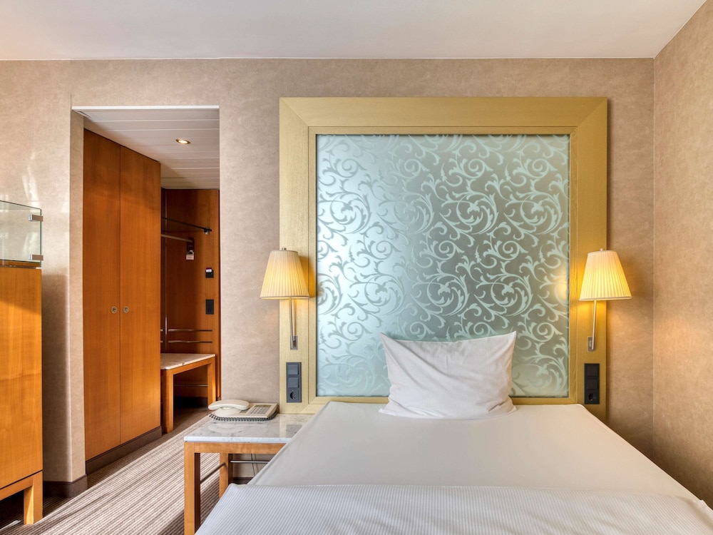 Mercure Parkhotel Monchengladbach 19/76