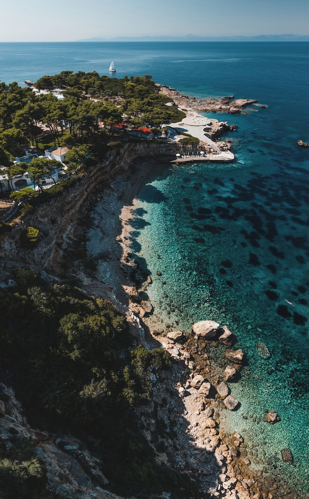 Marpunta Resort 51/65