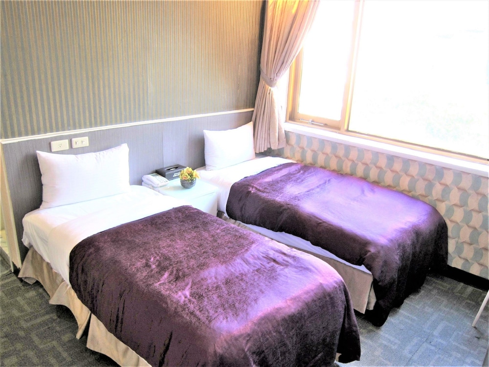 XIMEN HOTEL 21/70
