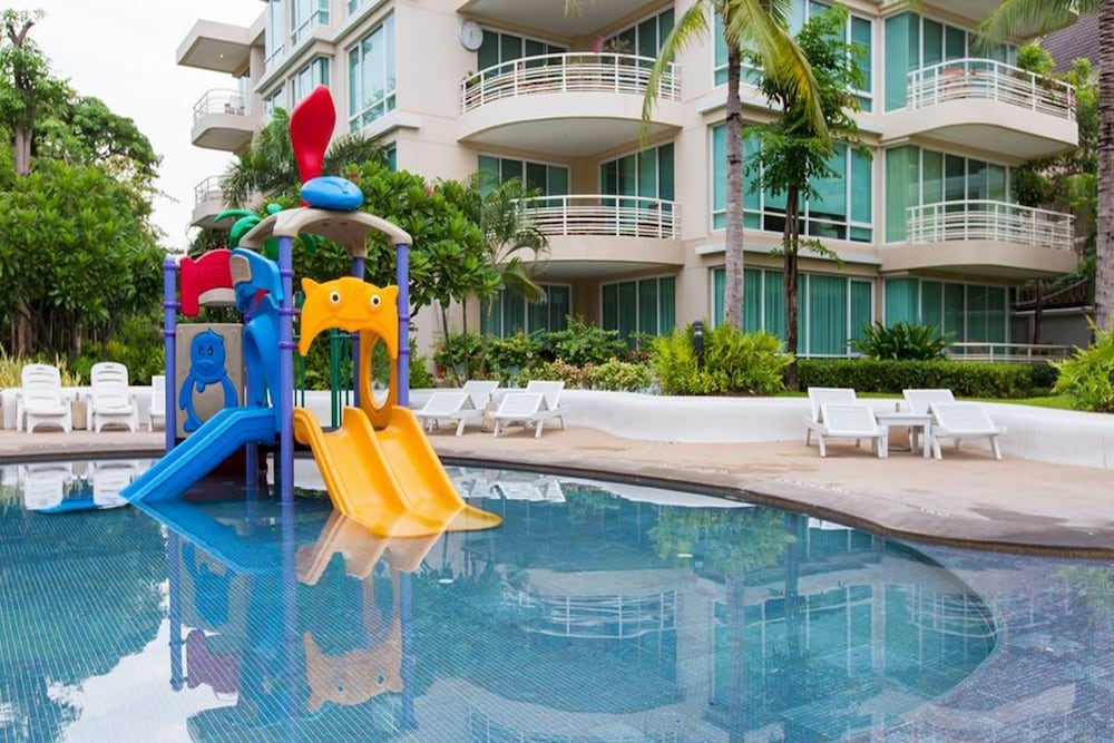 Baan San Ploen Condominium By Renvio 42/54