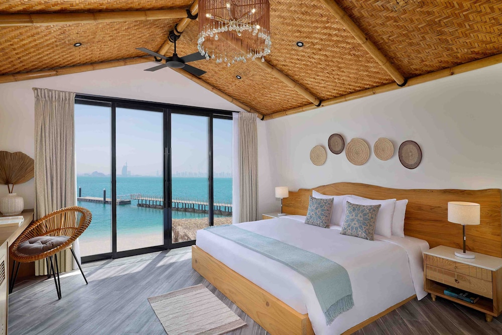 Anantara World Islands Dubai Resort 18/78