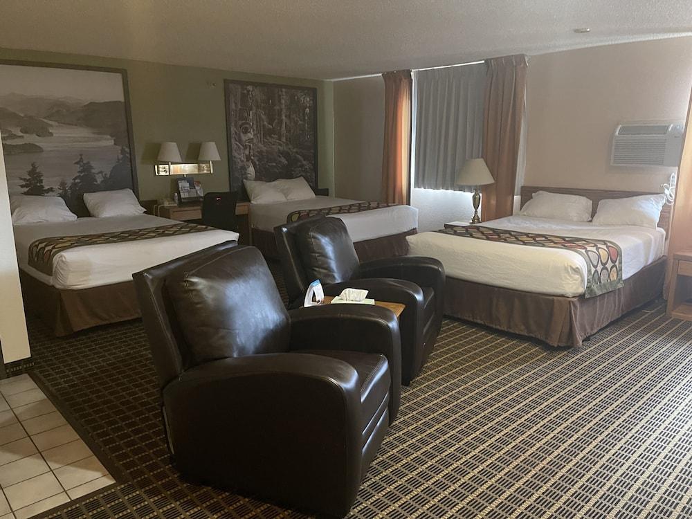 Super 8 By Wyndham Sitka 8/19