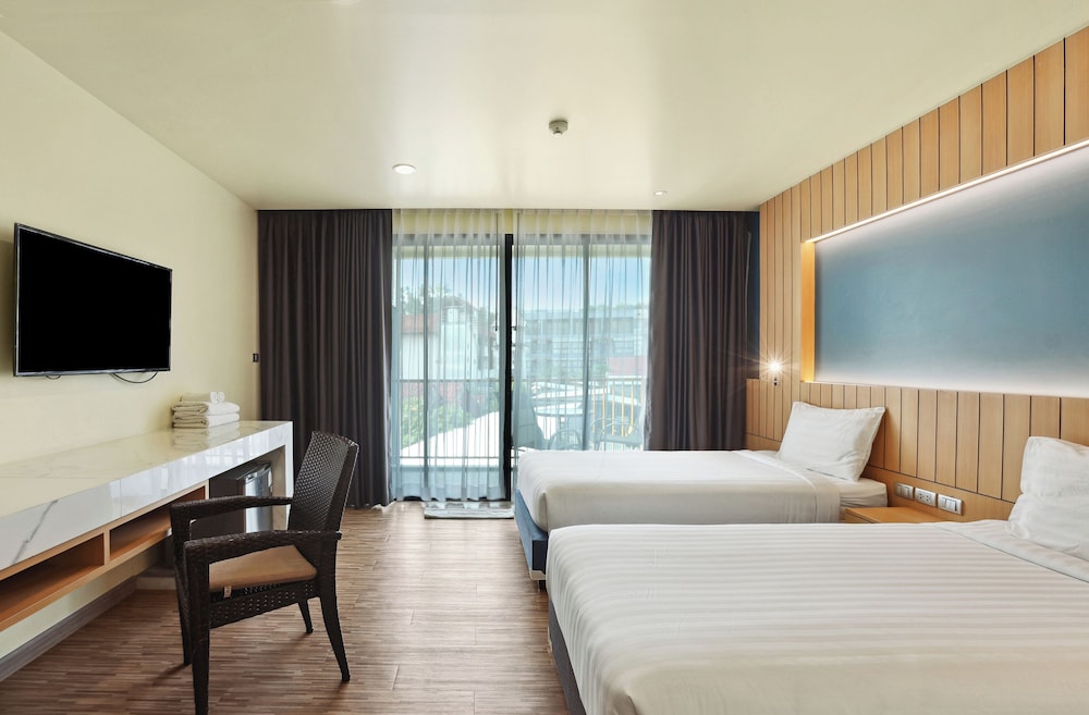 Dome Kata Resort 40/76