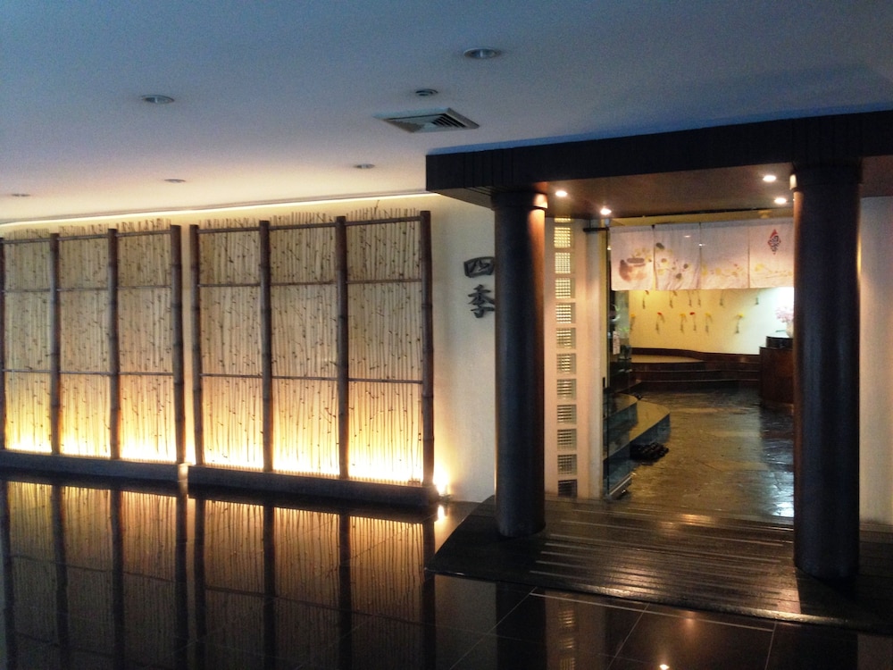 The City Hotel Sriracha 4/71