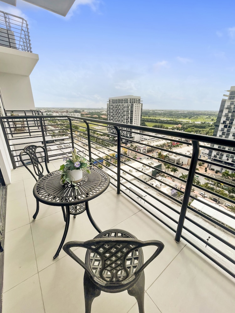 Provident Grand Luxury Short Term Residences 3/50