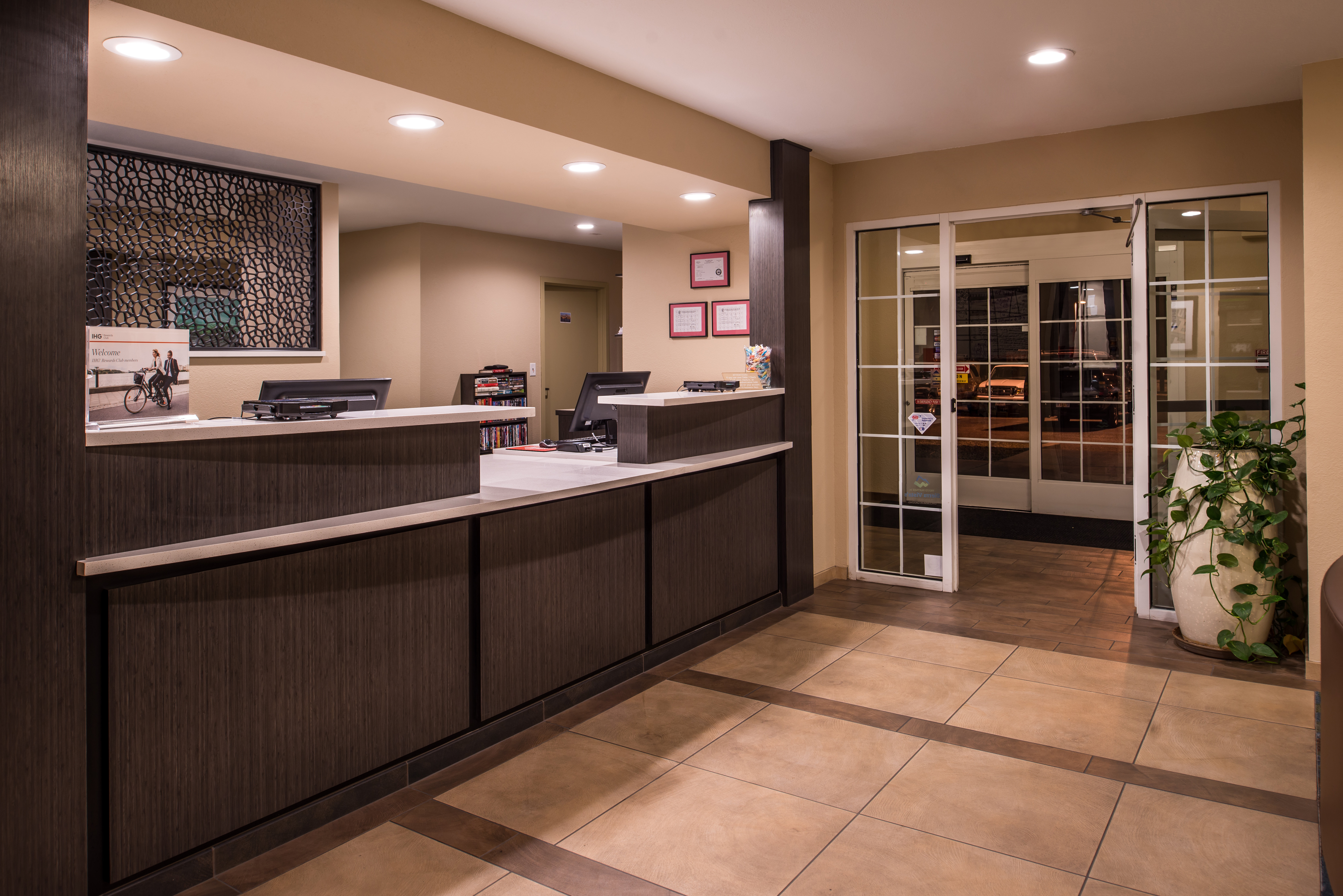 Candlewood Suites Sierra Vista 8/52
