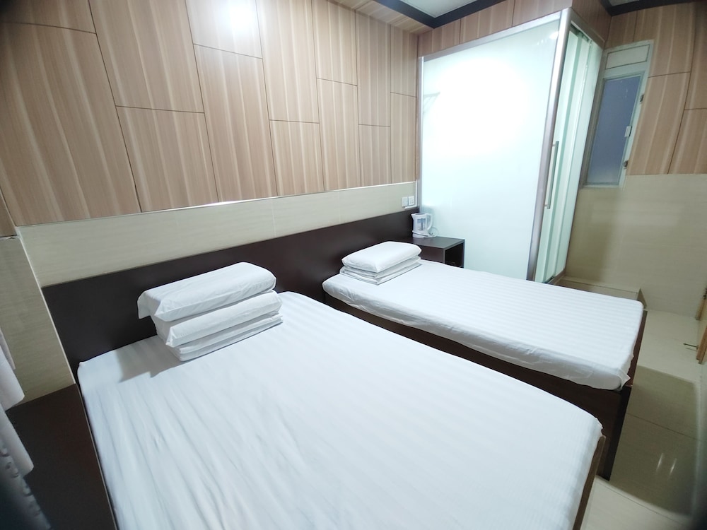 Kam Fu Guest House 7/31