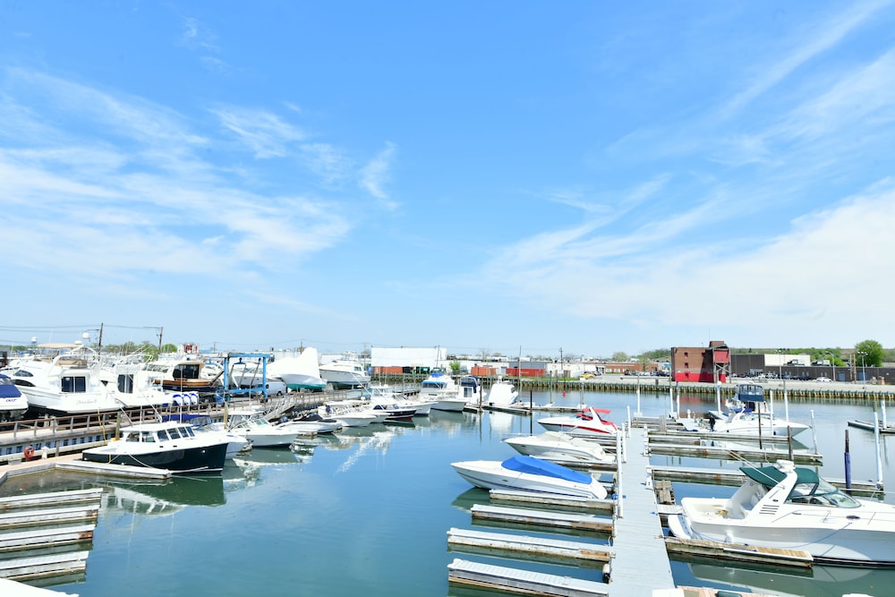 The Freeport Inn and Marina 41/47