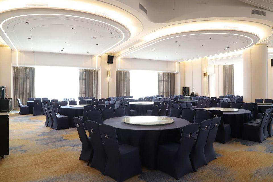 One City Rezen Hotel 44/46
