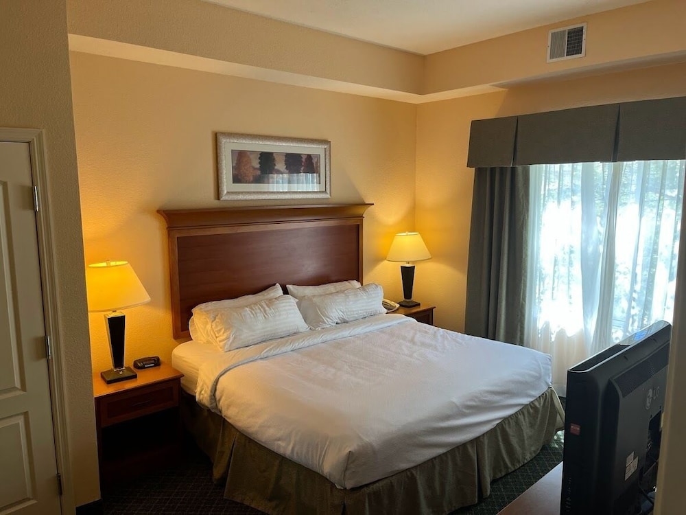 Wyndham Garden Otsego-Minneapolis 12/57