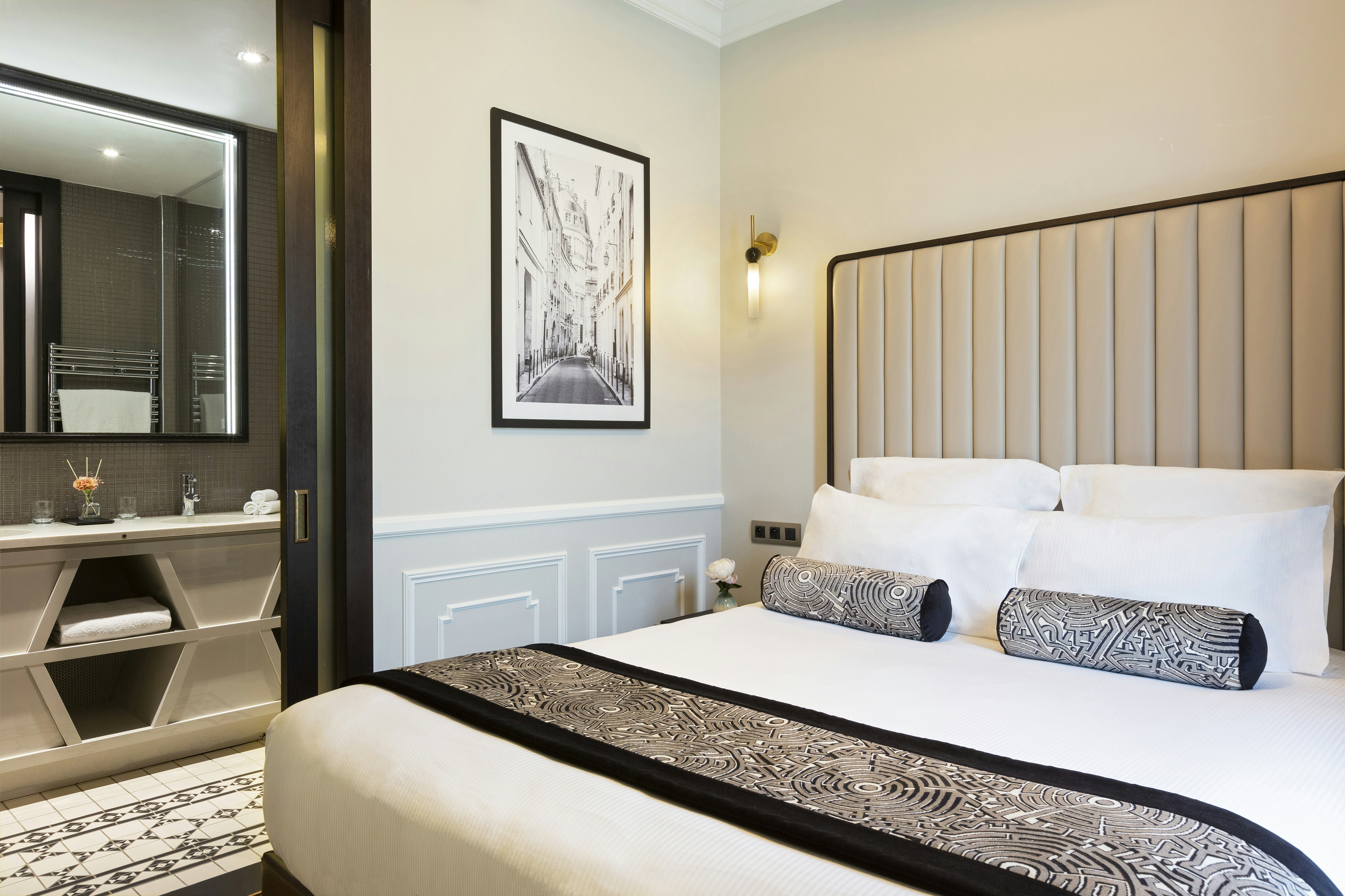 2 BEDROOMS, APARTMENT