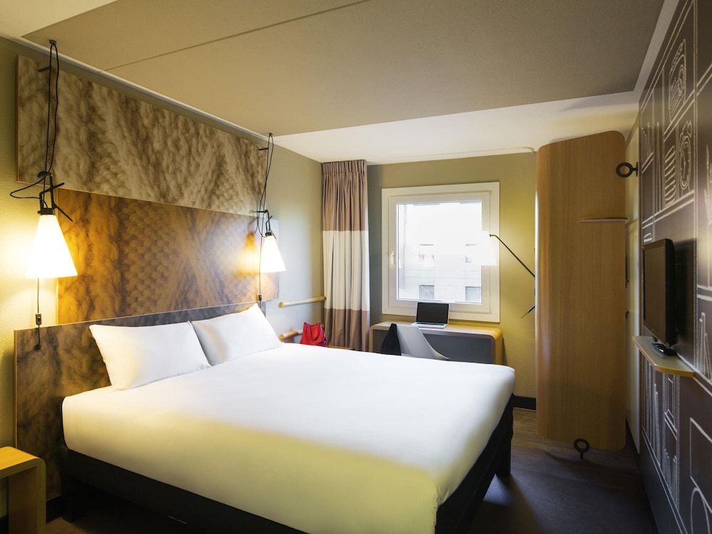 Ibis Amsterdam Centre Stopera 24/60
