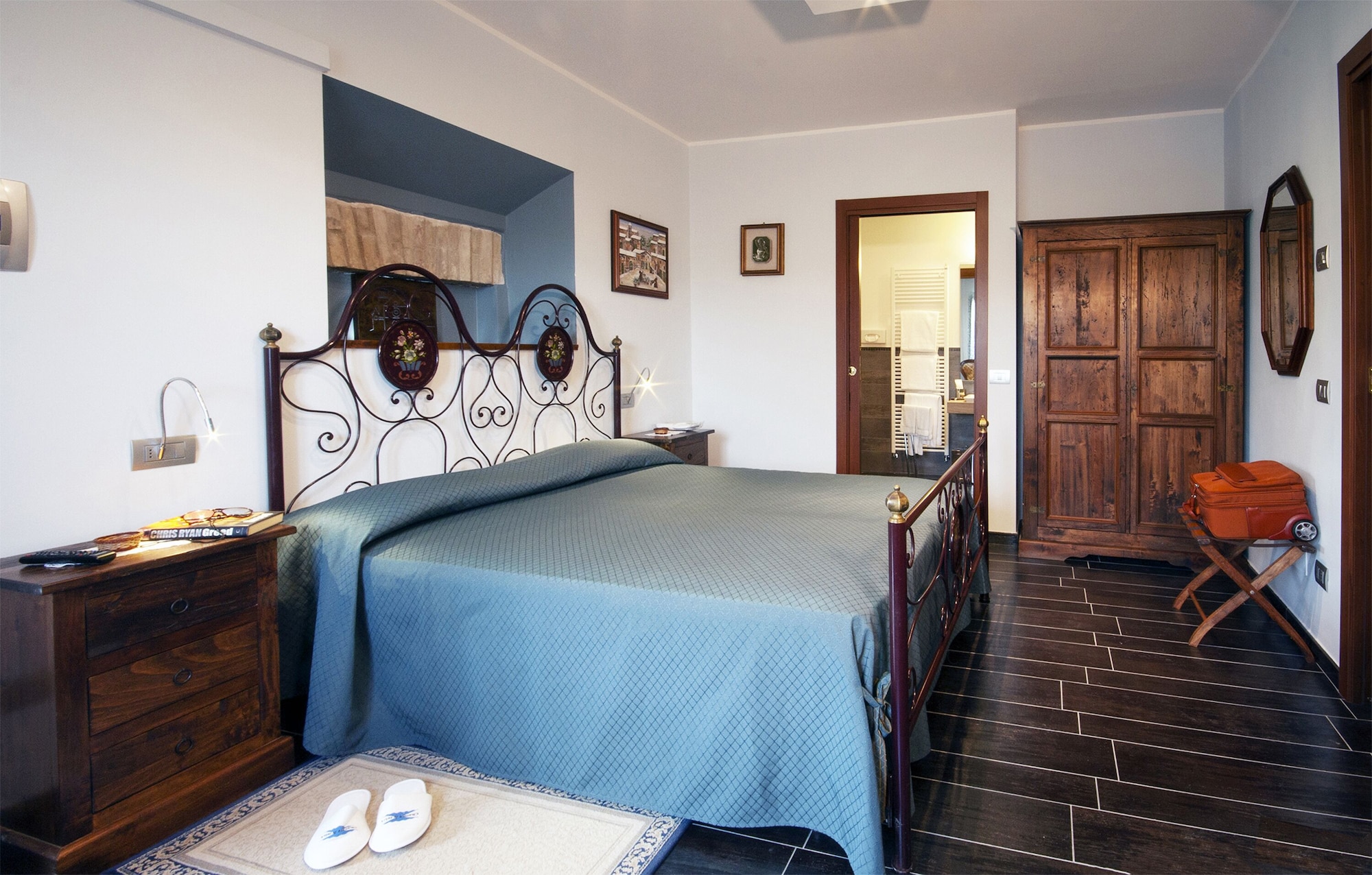 rooms