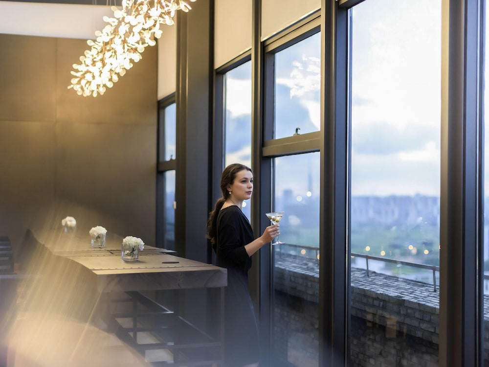 NOVOTEL SHANGHAI CLOVER 42/73