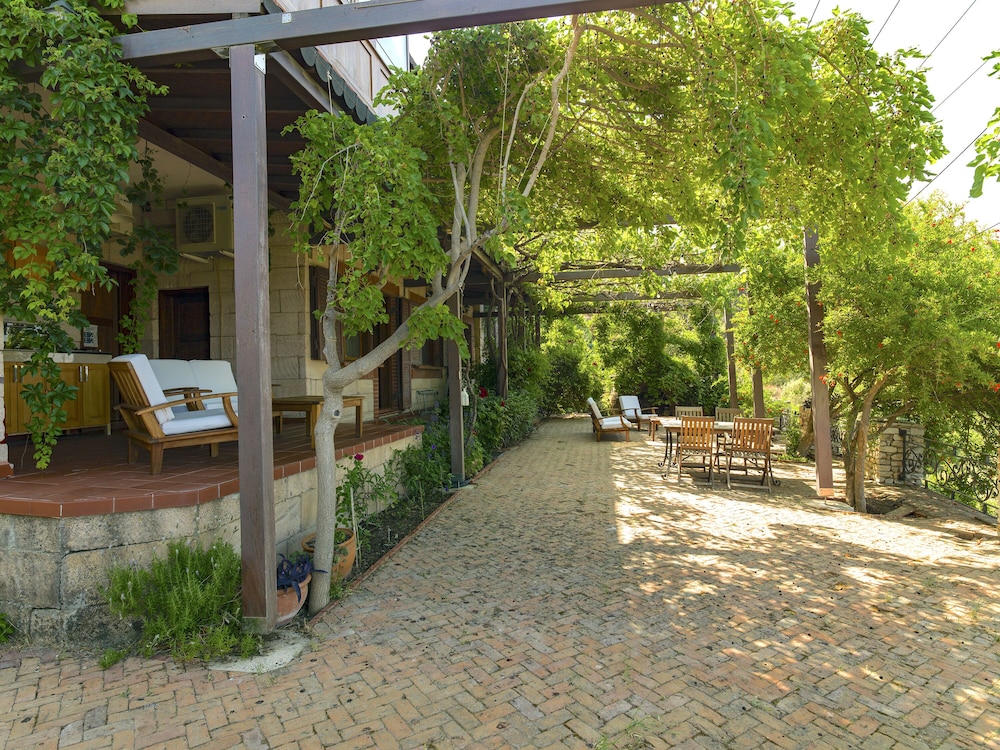 Villa Vino 30/35