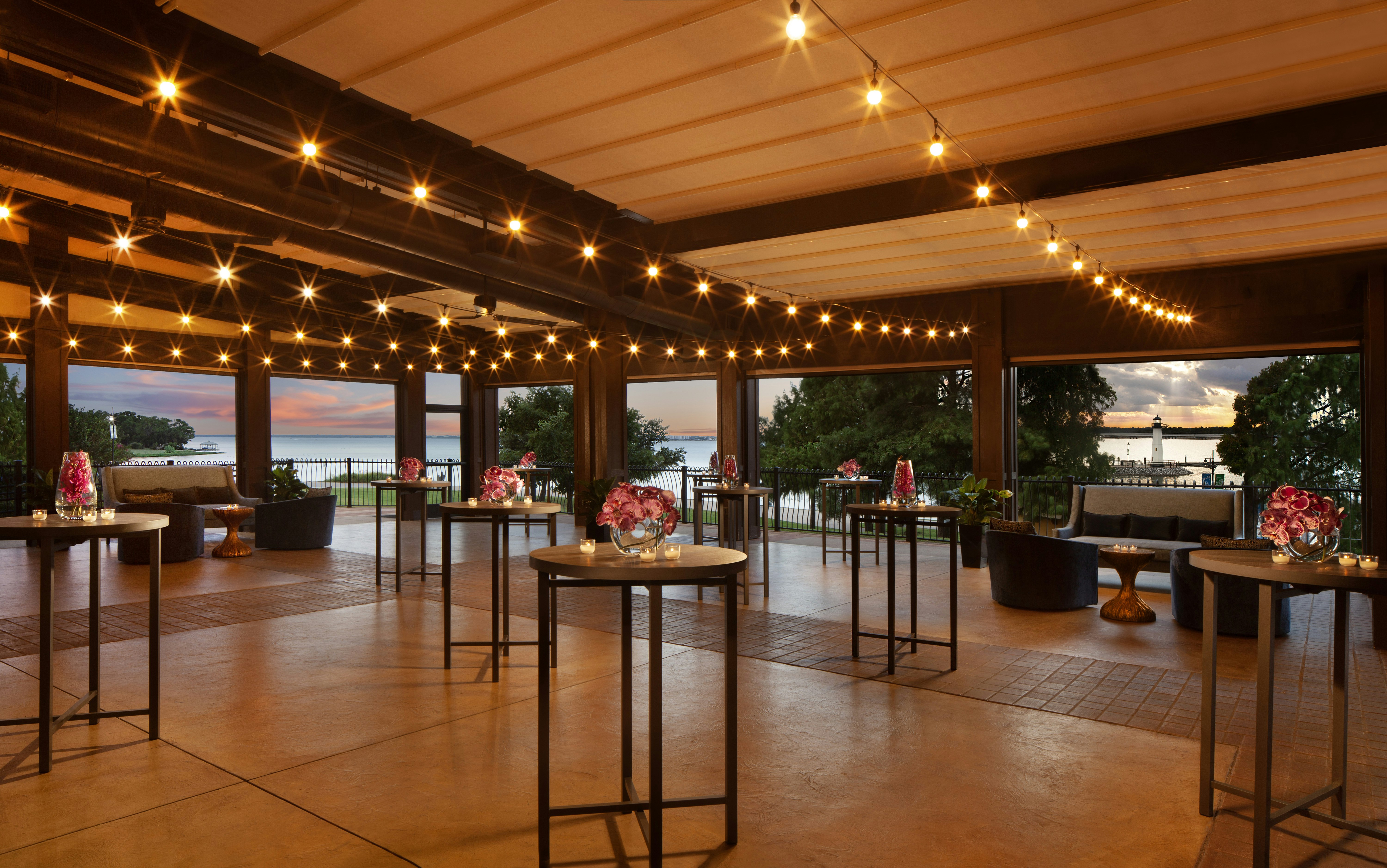 Hilton Dallas/Rockwall Lakefront 45/77
