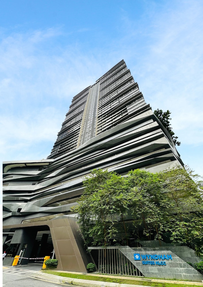 Wyndham Suites KLCC 38/47