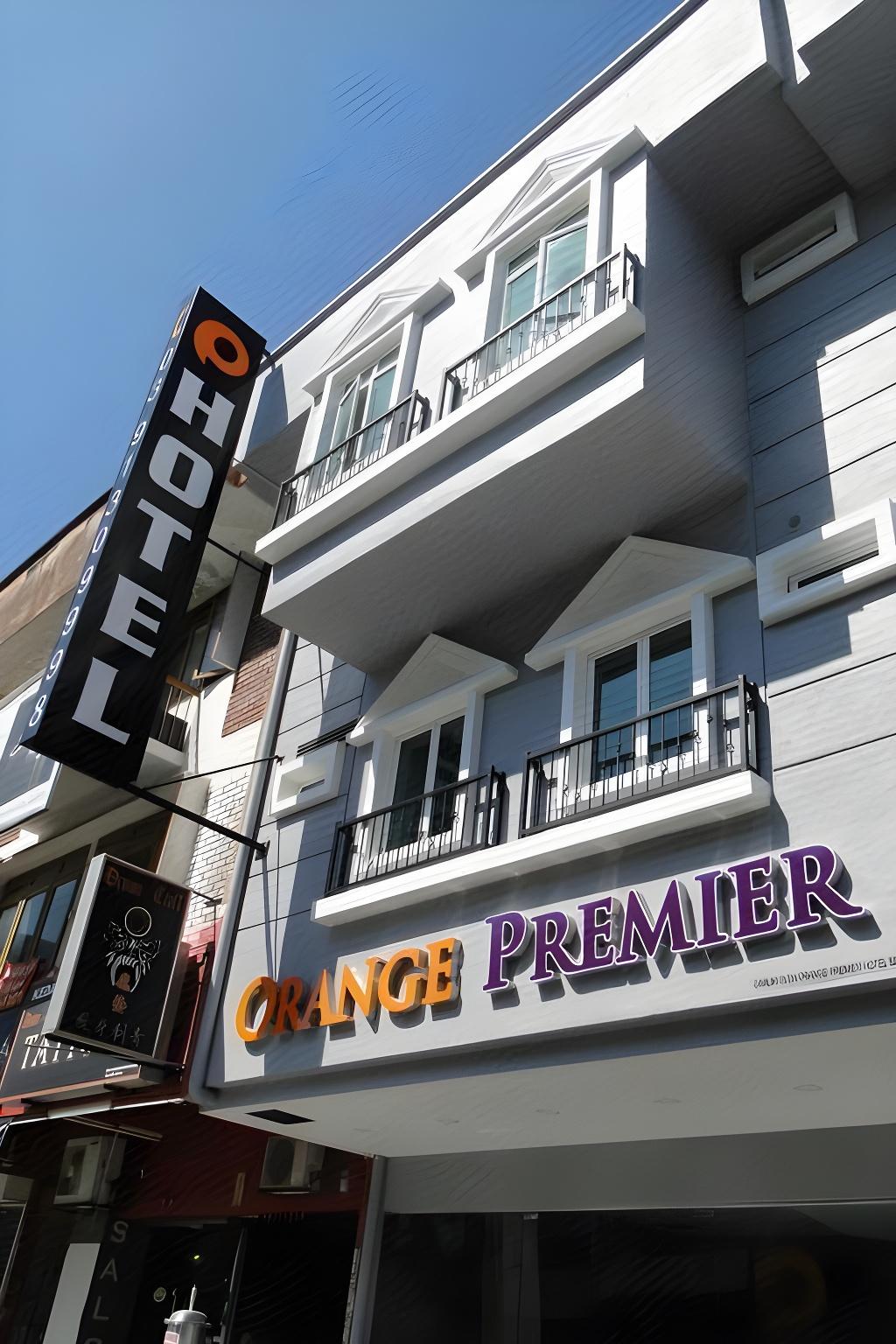 Orange Premier Hotel Taman Segar 8/40