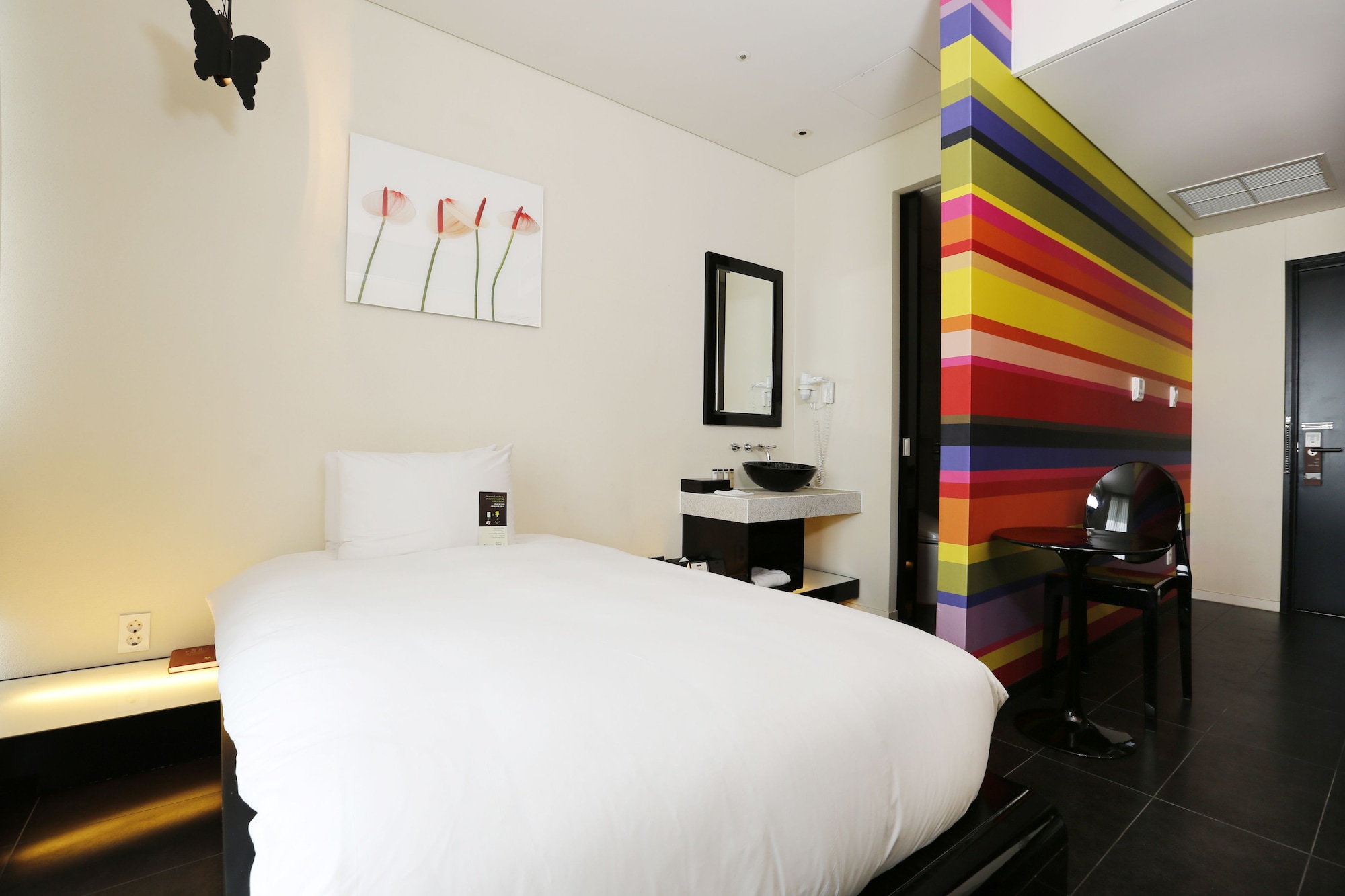SUPERIOR, SINGLE BED