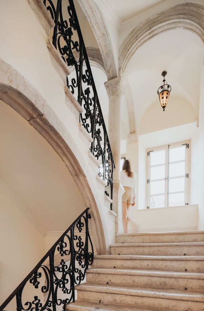 The Pucic Palace 40/69