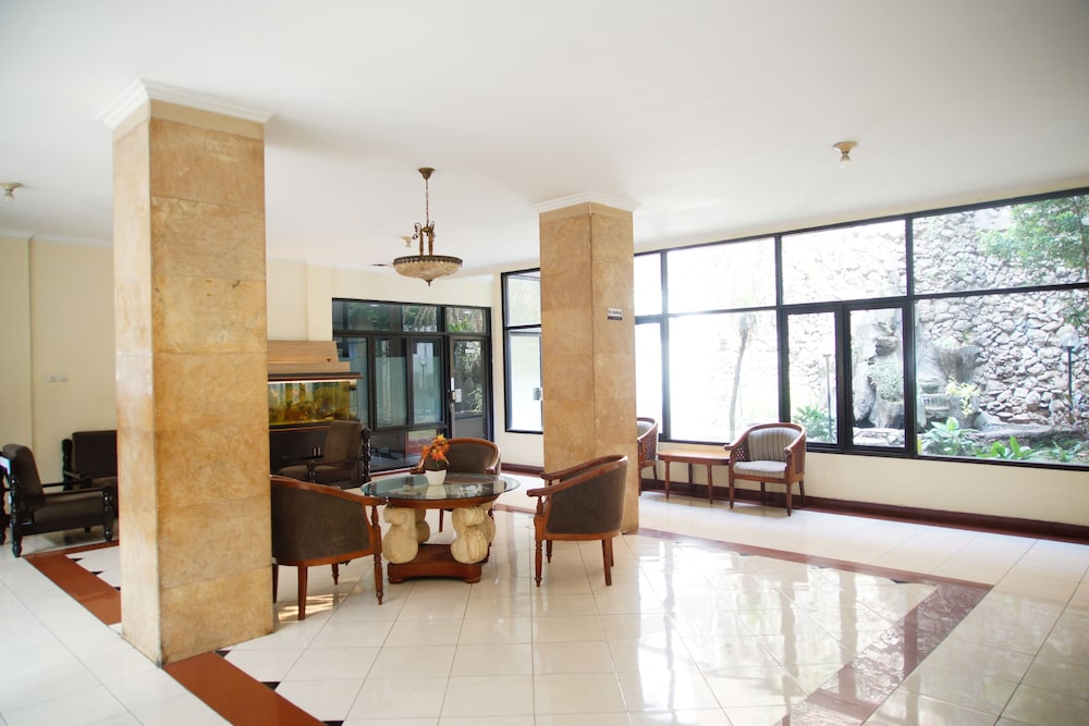 Hotel Nusantara Indah Syariah 32/48
