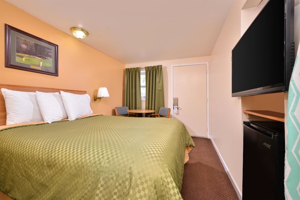 Americas Best Value Inn Jonesville/Hillsdale 14/37