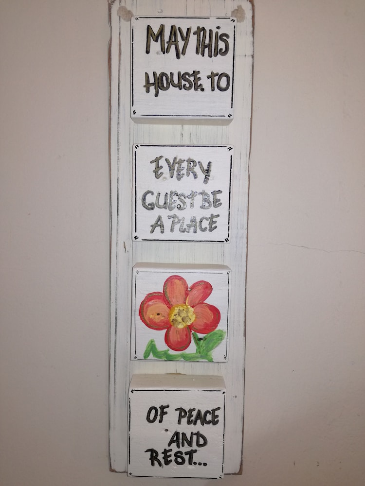 The Guest House 13/31