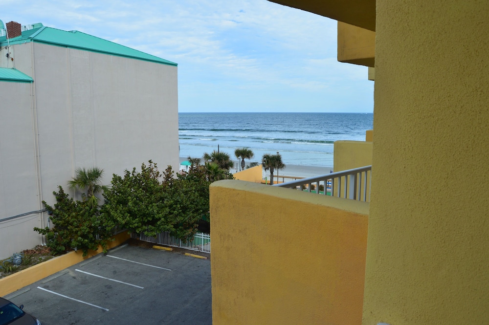 Fountain Beach Resort 3/36