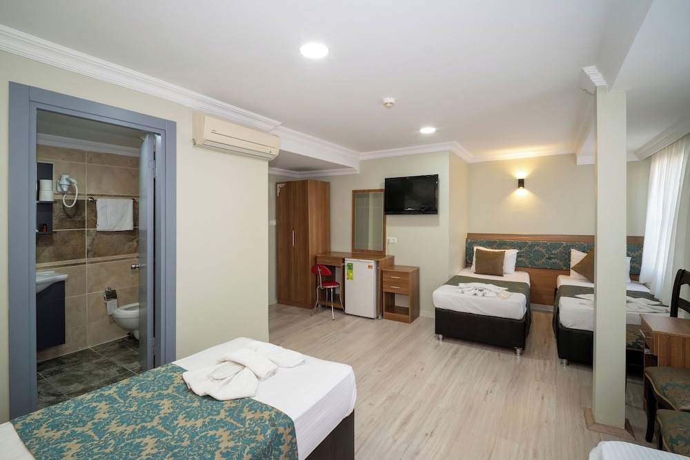 SIMPER HOTEL 20/50