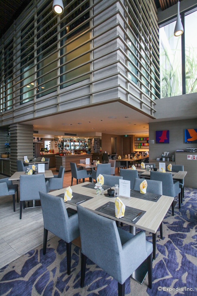 One Farrer Hotel 57/69