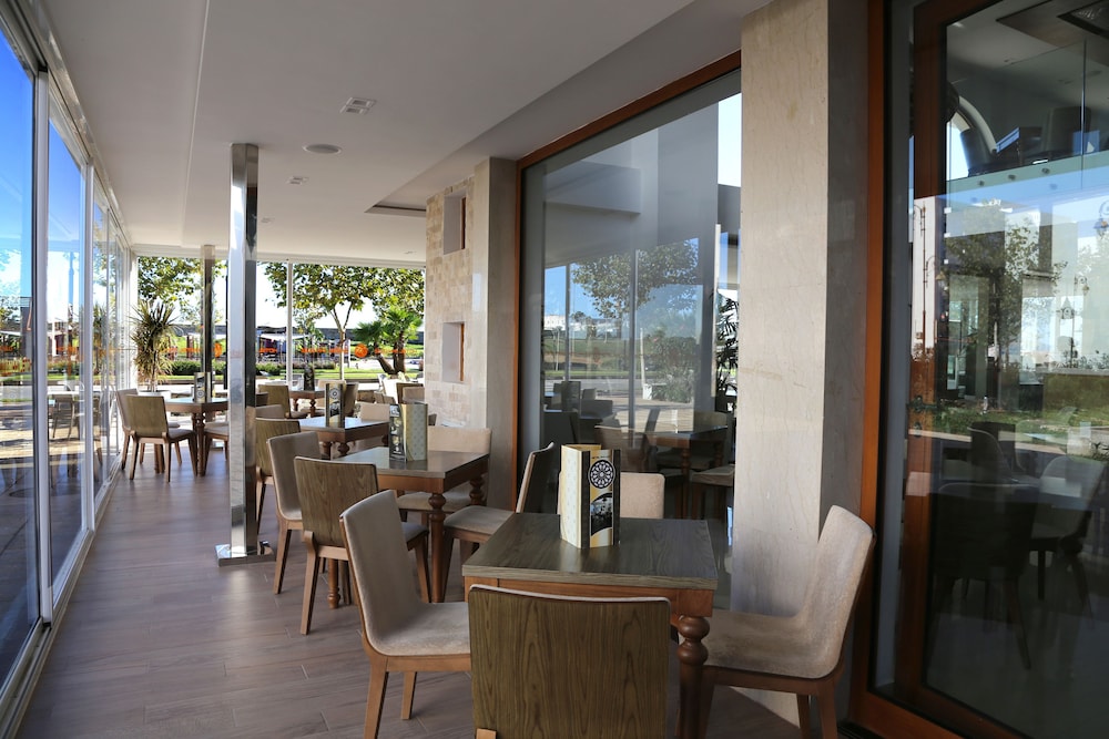 Hotel A44 43/52