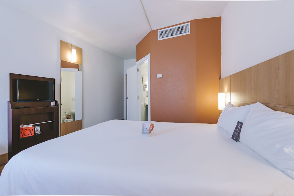 Ibis Styles Madrid Centro Maravillas 17/50
