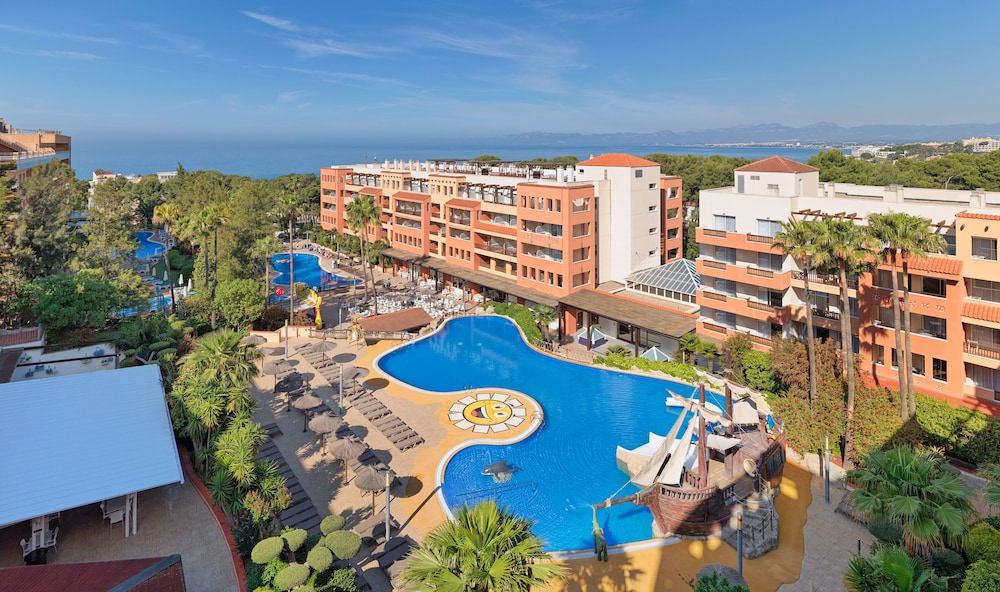 H10 Mediterranean Village 3/50