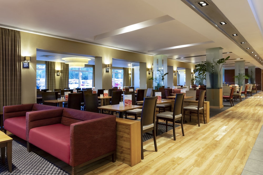 Holiday Inn Express Southampton M27 Junction 7 26/50
