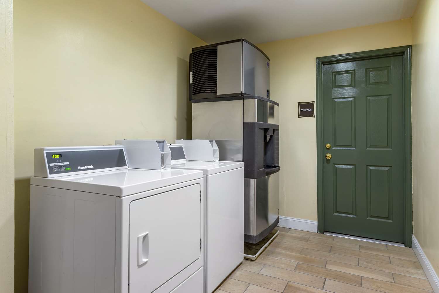 Best Western Allatoona Inn and Suites 4/10